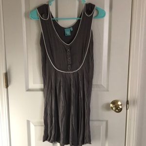 Grey and white long top